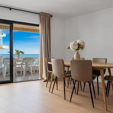 Modern Flat In Center! Appartamento Marbella