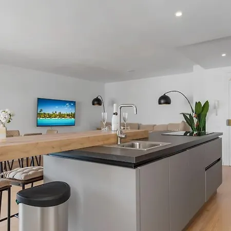 Appartamento Modern Flat In Center! *