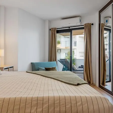Modern Flat In Center! *
