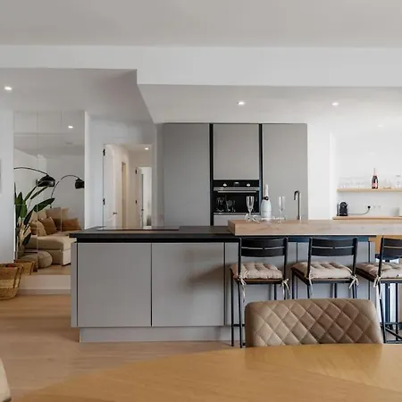 Modern Flat In Center! Marbella