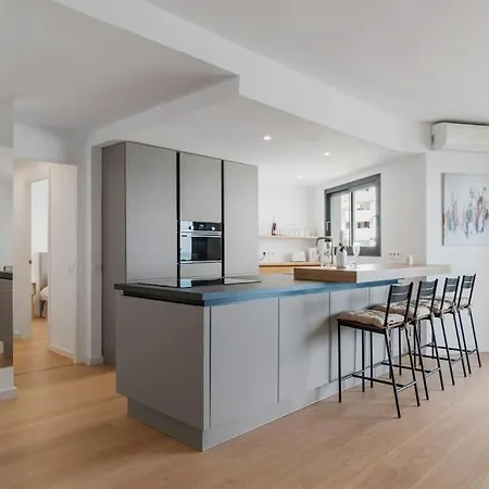 Modern Flat In Center! Appartamento